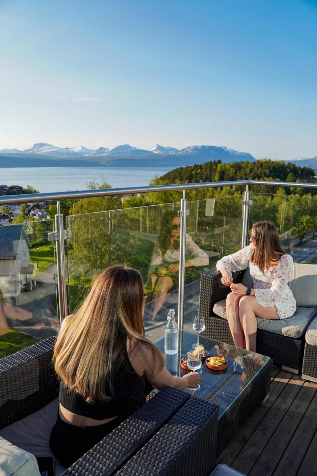 Quality Hotel Grand Royal Narvik Exterior photo